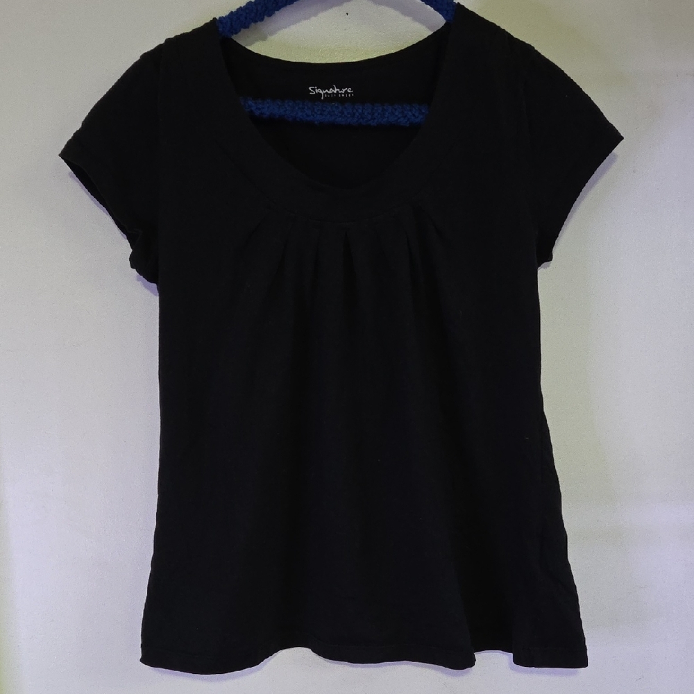 Suzy Shier Black Short Sleeve Top